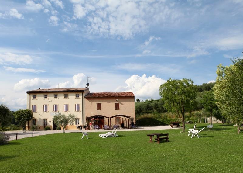 Agriturismo Casa Aurora Буссоленго Экстерьер фото