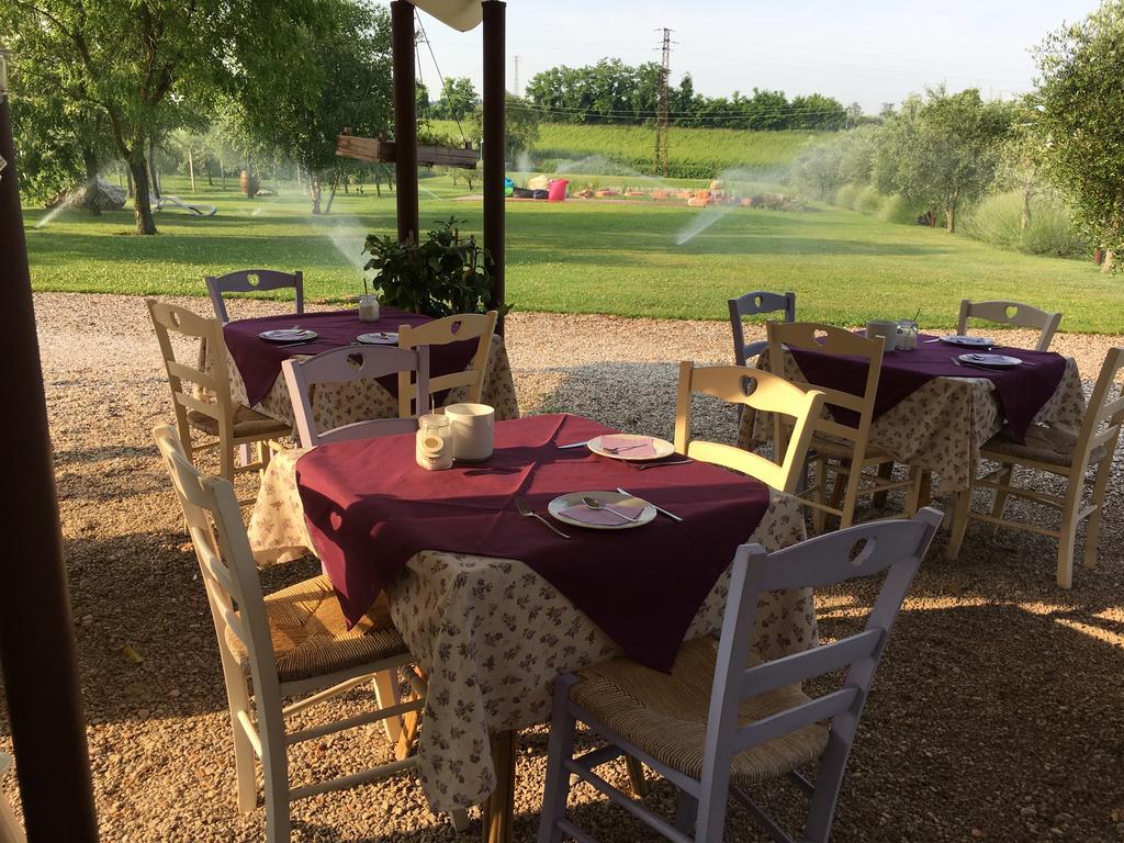 Agriturismo Casa Aurora Буссоленго Экстерьер фото