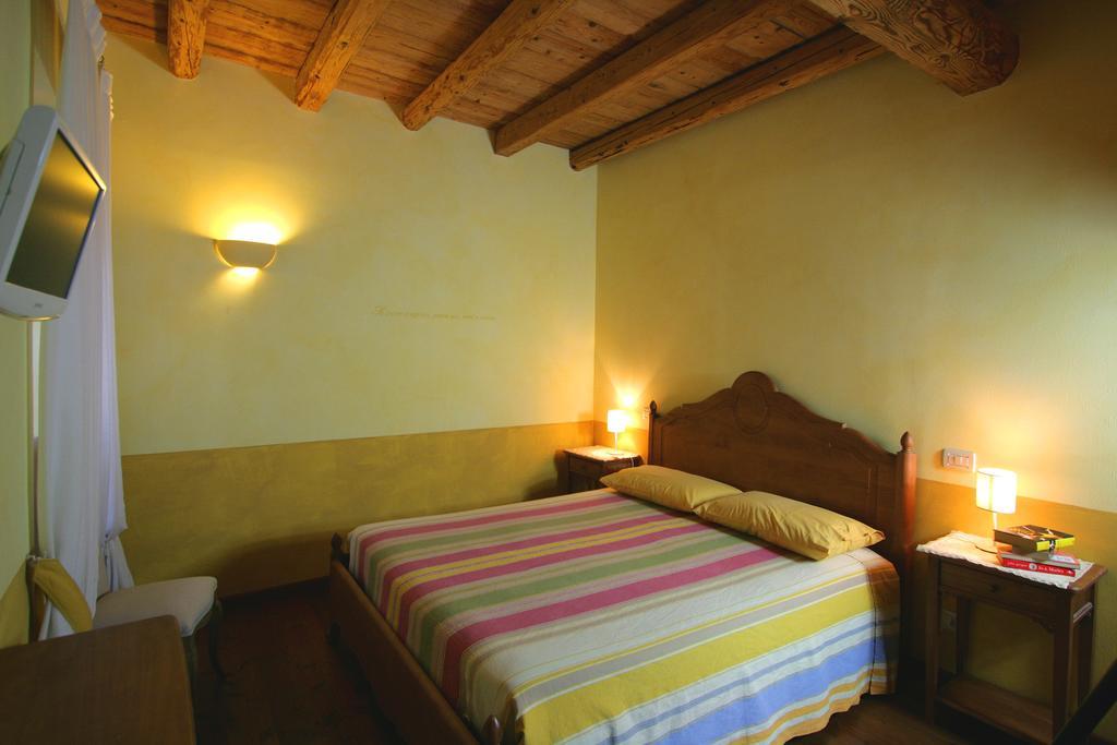 Agriturismo Casa Aurora Буссоленго Экстерьер фото
